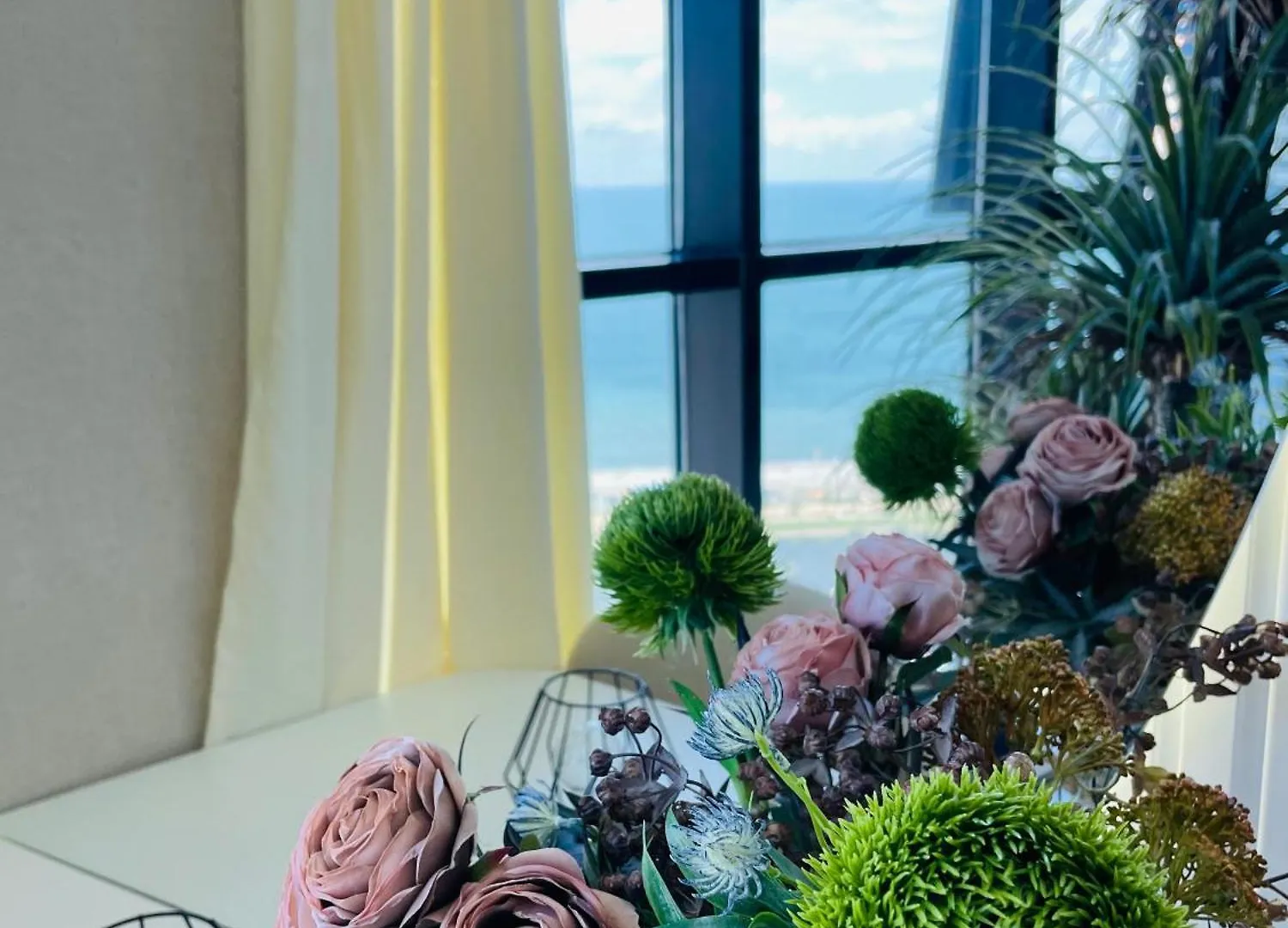 33 Luxury Apartment Batumi 0*,